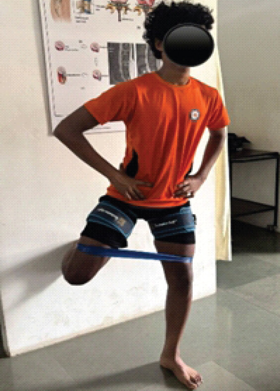 Figure 3: Blood flow restriction training - clamshell in standing.